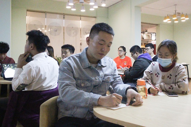 【1+1＞2】打造优质简历 实现职场“先声夺人”——青藤书院举办王牌简历打造第1期