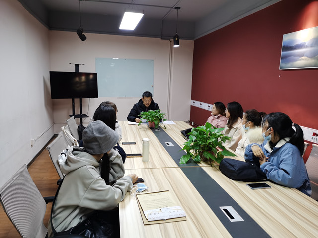 读书成就梦想 知识照亮人生——异科导师大咖传记阅读分享会