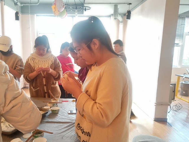 温暖冬至 师生共膳