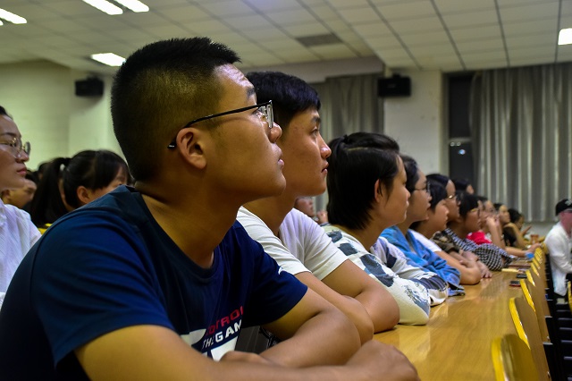 迎千禧家人 传书院真情——三达书院白军彭老师宣讲会及宿舍走访