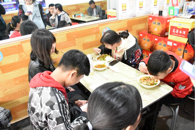 无畏挑战 行者的征途——杏花书院开展第一届“跟着杏花去冒险”生存挑战赛