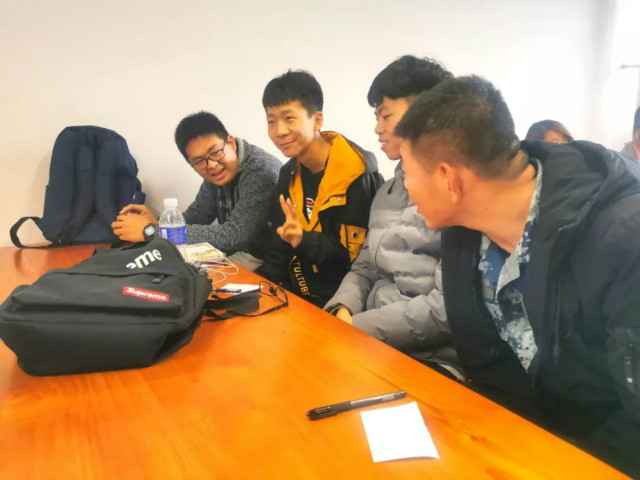 定格美好友谊 学习交往真谛——无边书院“心情小筑”活动