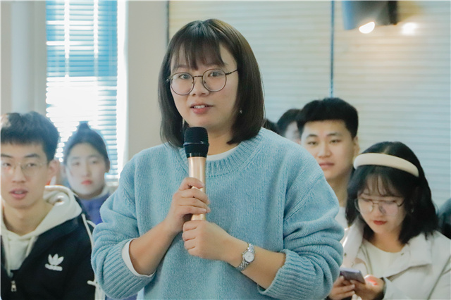 群雄争辩显风采 思海扬帆绽荣光——第十一届“信院杯”辩论赛半决赛
