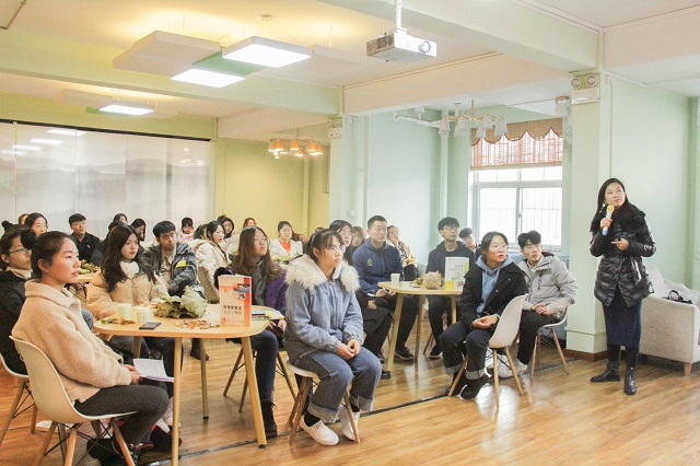 【1+1>2】发掘“金点子”创新视觉营销——青藤书院品牌视觉营销力提升计划第10期
