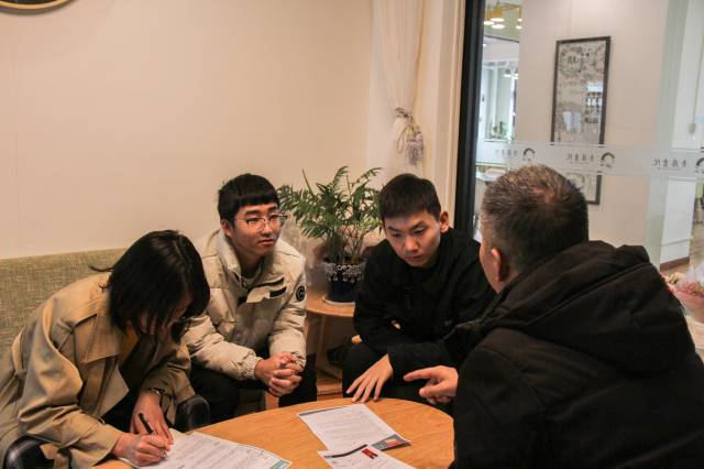 投石问路 优化求职简历——青藤书院举办精英职业生涯规划第22期