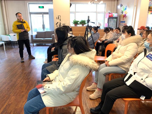 太行书院名誉院长开展“健康管理助力完满青春”主题讲座