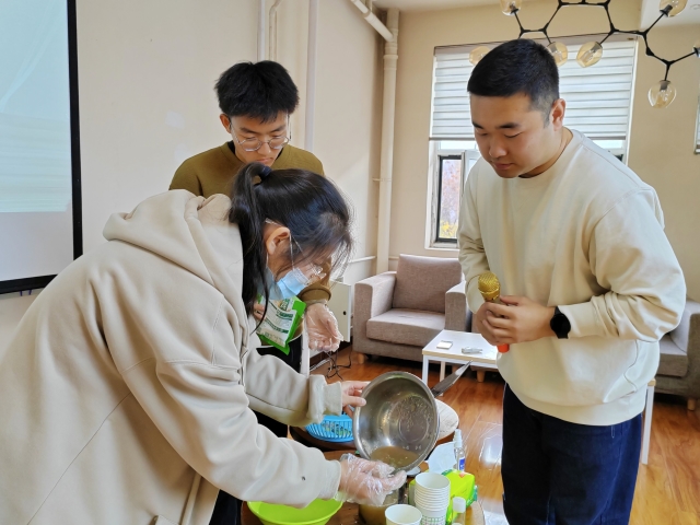 “畦”心绘自然 “农”情添勤意——上河书院举办“一畦农苑”系列活动