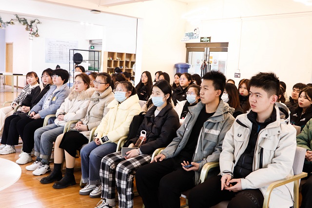 注入自信之力 打造文化强国——“为你的思想搭建提升爬梯”思想Level第22期