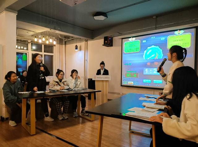 唇枪舌战 谁与争锋——非正式会谈第21期