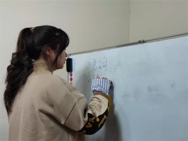研读大咖 灵魂畅饮 遇见更优秀的自己——晋中信息学院图书馆联合箕城书院校园读书节系列活动