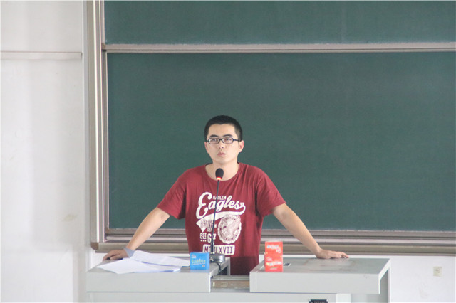 徜徉于书香 交流在书院——机电工程系2017级书院宣讲完满召开