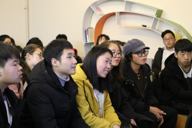提高自身 直道而行——箕城书院举办第十八期师生下午茶