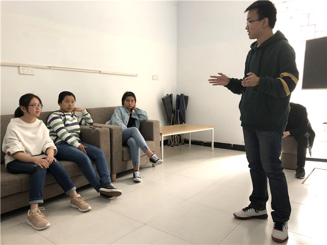 巧妙说话 感受语言的温度——箕城书院“月旦评”第二期“舌战群儒”