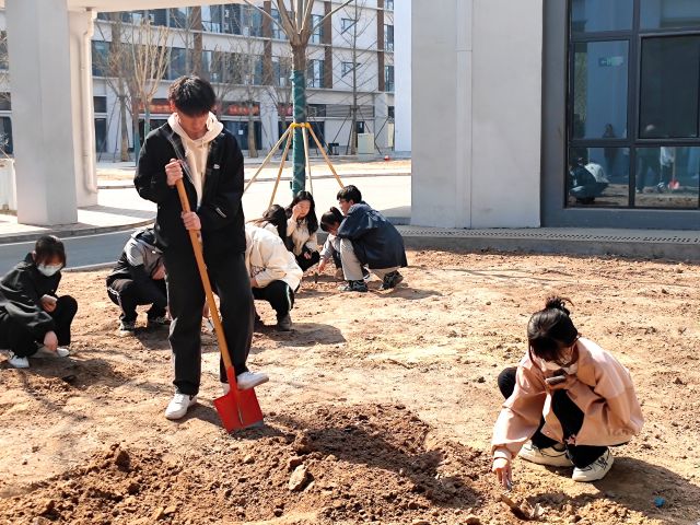 劳育进行时 绘就上河农场“新图景”——上河书院举办“一畦农苑”系列活动