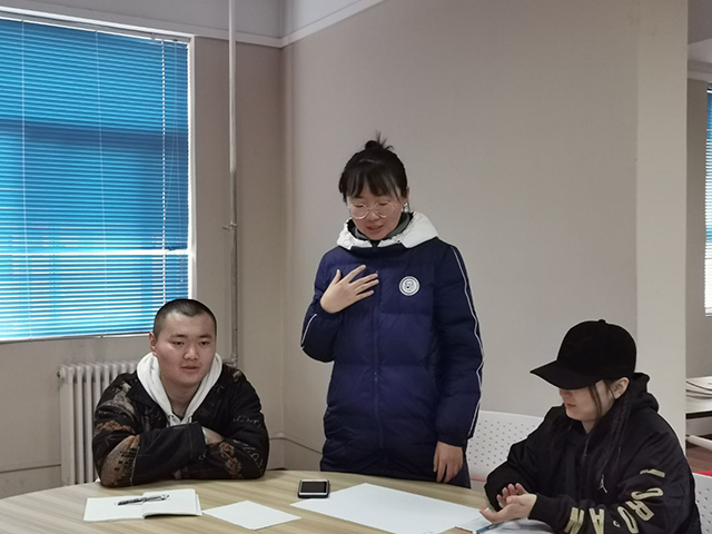 谋职业发展 塑时代青年