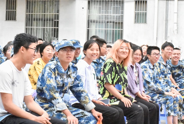 迎新筑梦 开启书院新旅程——杏花书院2021级新生入院仪式