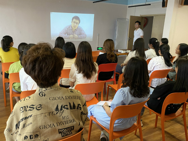 【聚焦商科】把握职场风向 理解礼仪文化——职业责任与领导力第18期“职业责任力之职场礼仪”