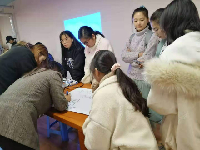互联齐心 为爱益行——“互联网+”模式下的公益创新与实践第六期