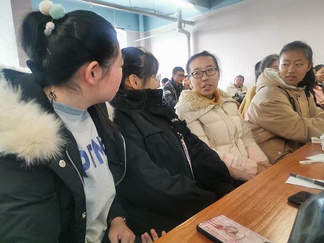拨开迷雾 透射阳光