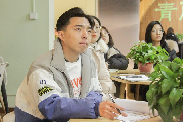 【1+1>2】学习创意排版 精心打造个性简历——青藤书院举办王牌简历打造第2期