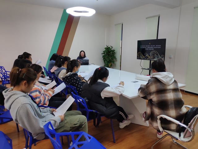 师说·经典共读第一期:《大明宫词》——最华丽的凄艳