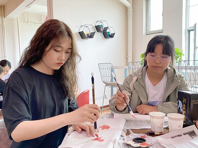 落笔生画(第17期):绘梅花之傲骨,画人生之诗意