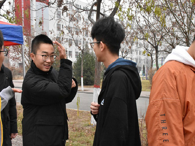 宿舍情缘在路上 暖冬杏花陪你疯——第一届杏花书院宿舍团队趣味运动会