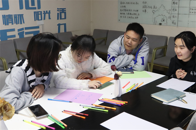 与压力和解 放飞心灵的“白鸽”——箕城书院举办第6期5K青年赋能计划:心理活动课之我的保护伞