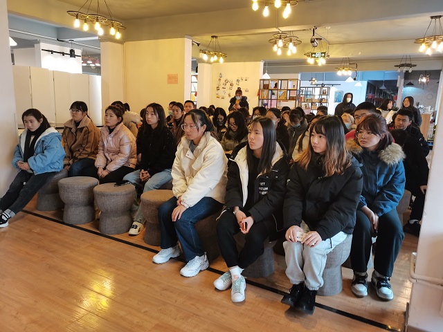 【1+1＞2】生活中的法律 婚姻里的哲理——“开讲啦”第32期