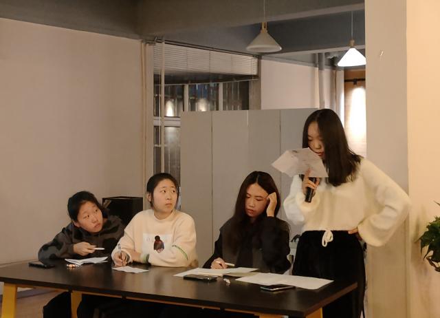 唇枪舌战 谁与争锋——非正式会谈第21期