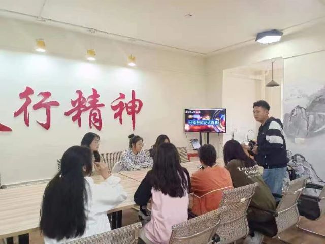 寰宇中 轩楹处 旖丽尽在此间中——第十三期暖言拾光