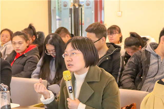 哲学对抗 迸发思维火花——通识课教学部&箕城书院开展第二届世界哲学日之“百家争鸣·哲士辩论对抗赛”活动
