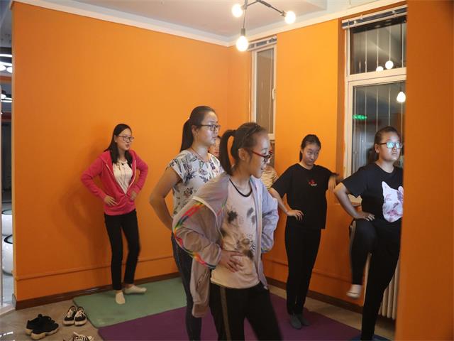 与瑜伽的相遇 是心跳的律动——无边书院37°舞·健身
