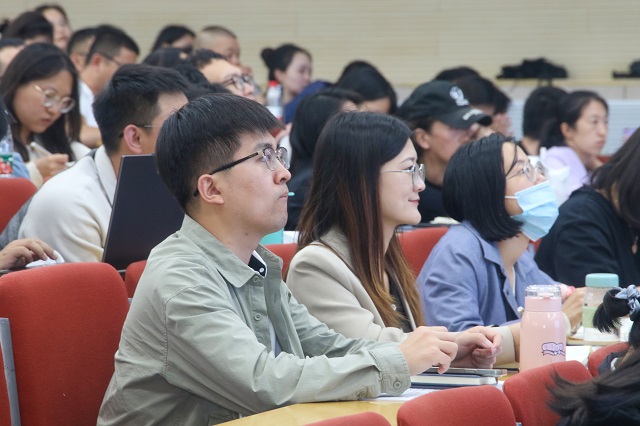 蓄力启程!我校组织开展2023年度秋季学期全生异科导师专题培训