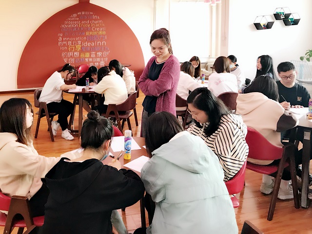创造心理 点燃学生生命内在的火花
