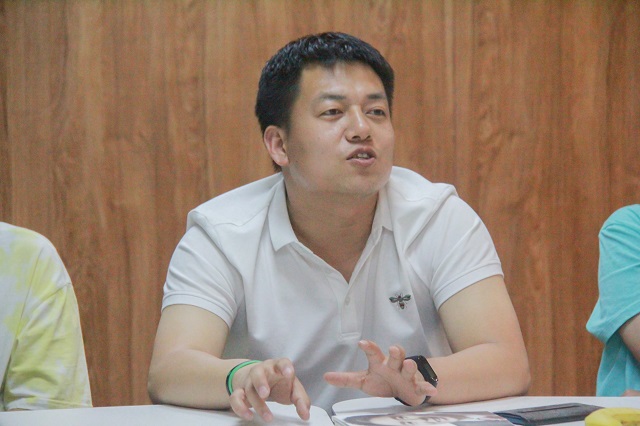 培养商科思维 掌握经营新理念——青藤书院举办“分享书房之刘强东自述:我的经营模式读书分享会”第9期