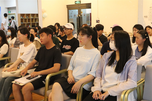 箕创文学:探究“罪与罚”童年不可追