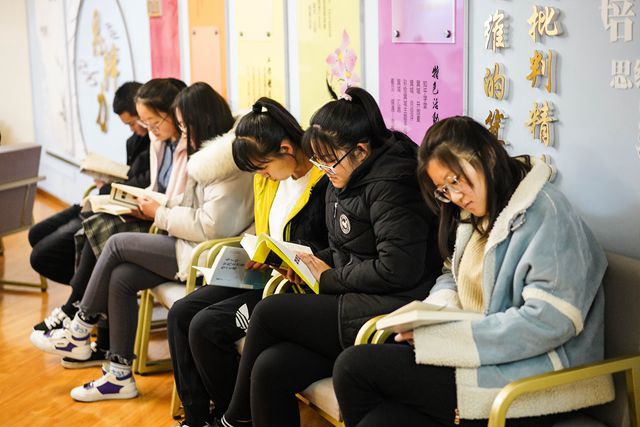 遨游书海 沐浴书香——“好书比邻 阅无止境”第十二期书式生活
