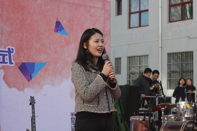 分享“馨”感受 体验“新”精彩——青藤书院举办“2020级新生入院仪式暨恒心阳台音乐会”