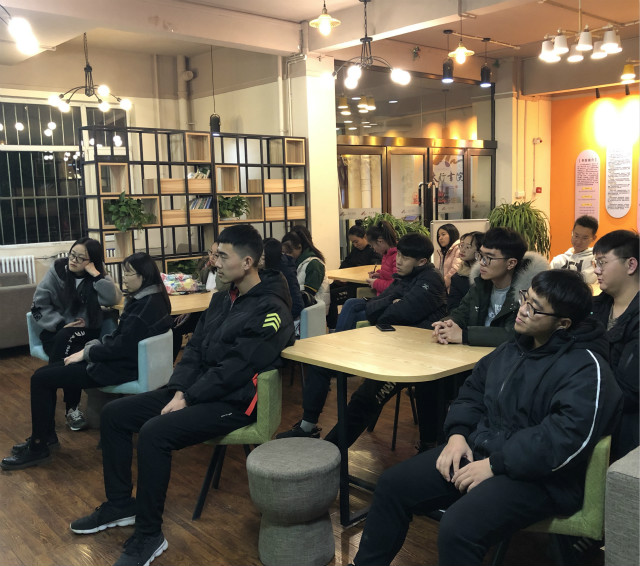 太行第三课表——双体专场之“大学生如何选购电脑与手机”专题讲座