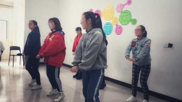 与瑜伽的遇见 唯美了整个曾经——无边书院37°舞瑜伽活动