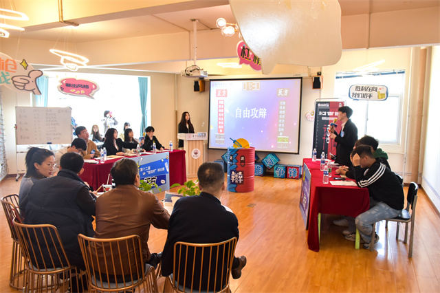 言辞撒辩场 真理留舞台——第十二届“信院杯”辩论赛个人赛半决赛