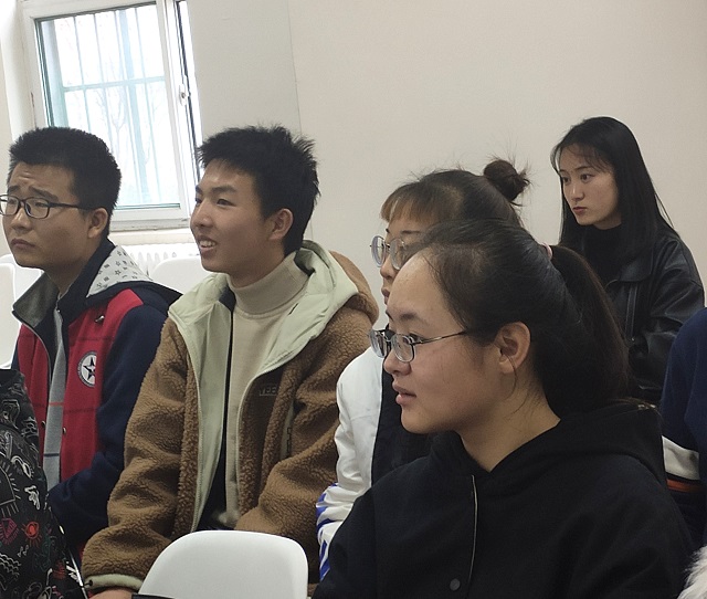 【1+1>2】淬炼&青藤 营销创想沙龙第10期:书院40余名学子共赏大数据营销下的美学与灵感