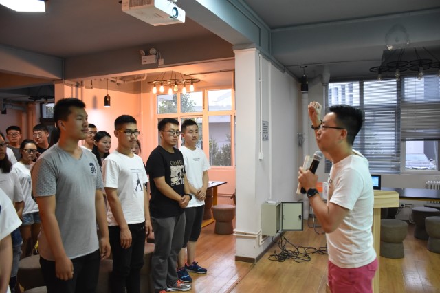 感受表达的魅力 体验普通话的别样风采——杏花书院举办第四期开讲啦
