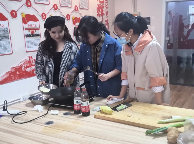 饮食嘉年华 留住幸福的味道——太行书院“饮食嘉年华”之“团队厨艺大赛”