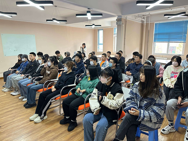 踔厉奋发 争做复合型人才——职场责任与领导力第35期:“大学生职通车”之多元化入职场