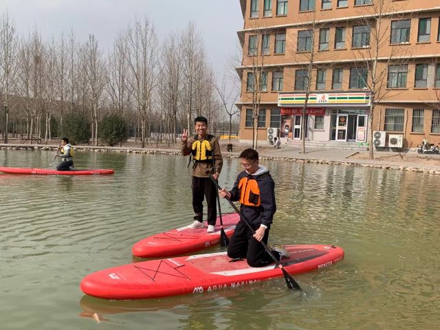 阳春三月 一场水上运动焕发你的动力——社区十九点行动之减压激活力