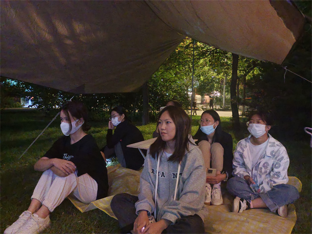 人生海海 每天都要活出精彩——青藤书院举办青藤周末之夜·电影之夜第40期