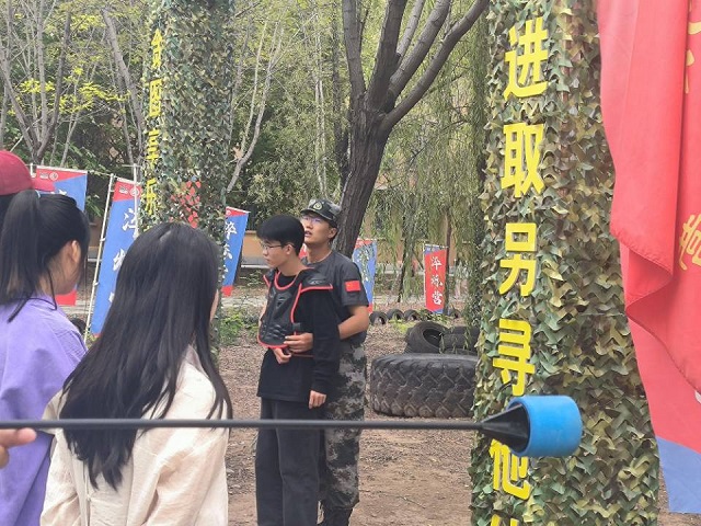 搭弓上弦乐飞杨 寓教于箭心神往——“团建不打烊”第19期