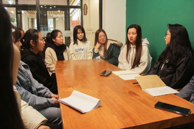 怀有饱满的精神态度 面对新征程——青藤书院举办朋辈互动系列活动